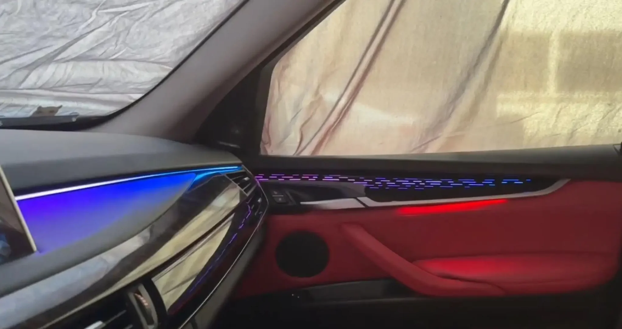 (PRENOTA) Ambient Light per BMW X5, X6 F15, F16, 256 Colori, APP - Image 4