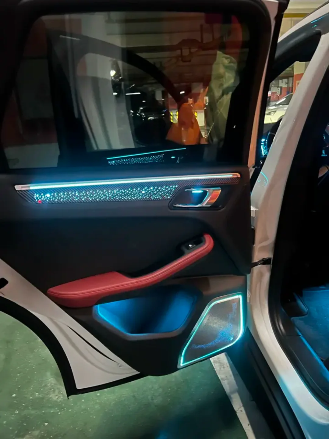 (PRENOTA) Ambient Light per Porsche Macan (2018+), 256 Colori, APP - Image 3