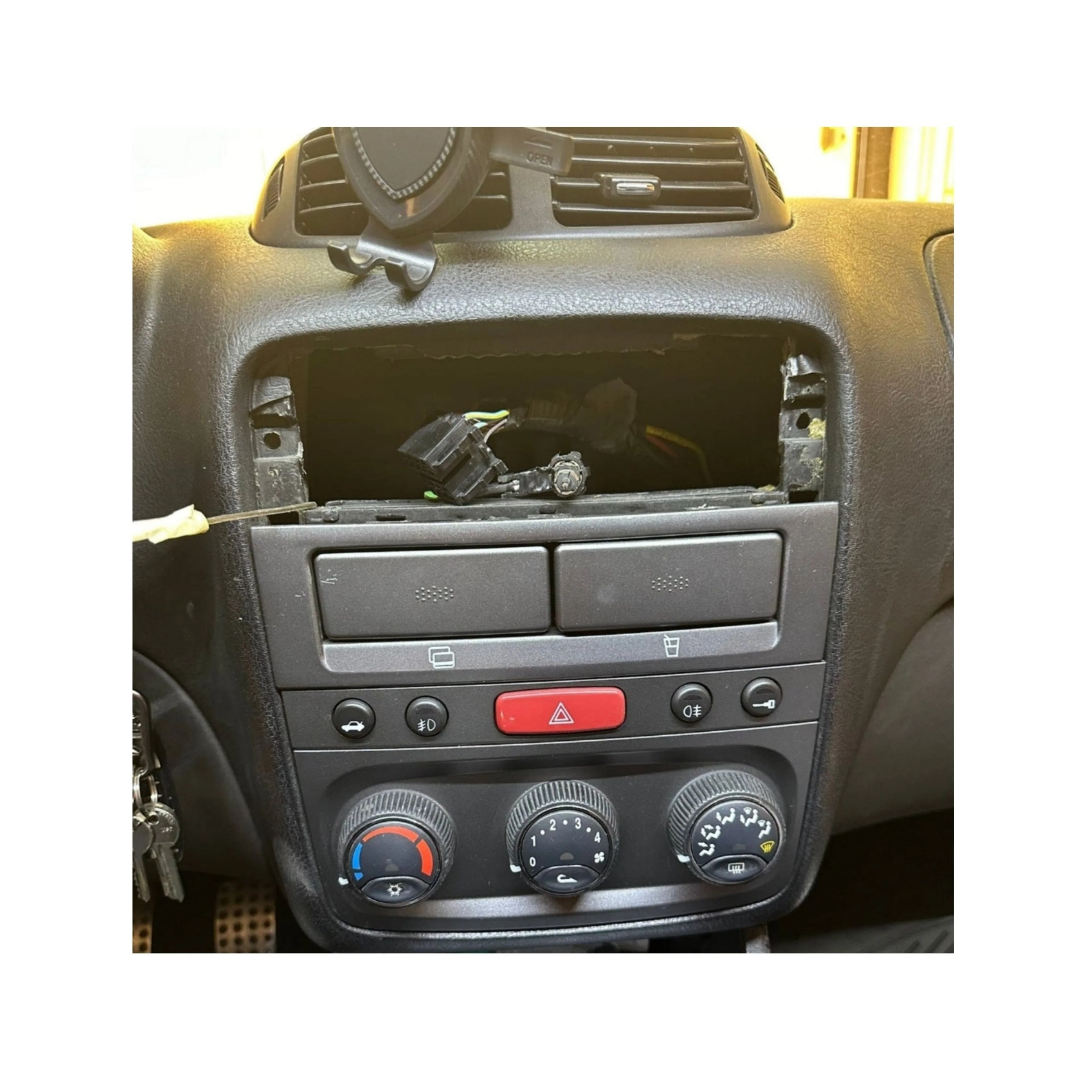Autoradio per Alfaromeo 147 9", Android, Bluetooth, CarPlay, Android Auto, 2GB/4GB/6GB/8GB Ram - Image 3