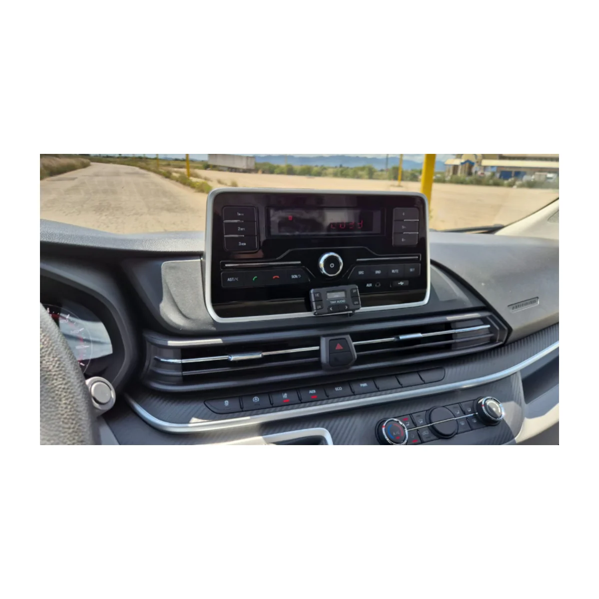 Autoradio per Maxus Deliver 9, 9" 2K | Android | Bluetooth | CarPlay | Android Auto | 12/256GB Ram - Image 3