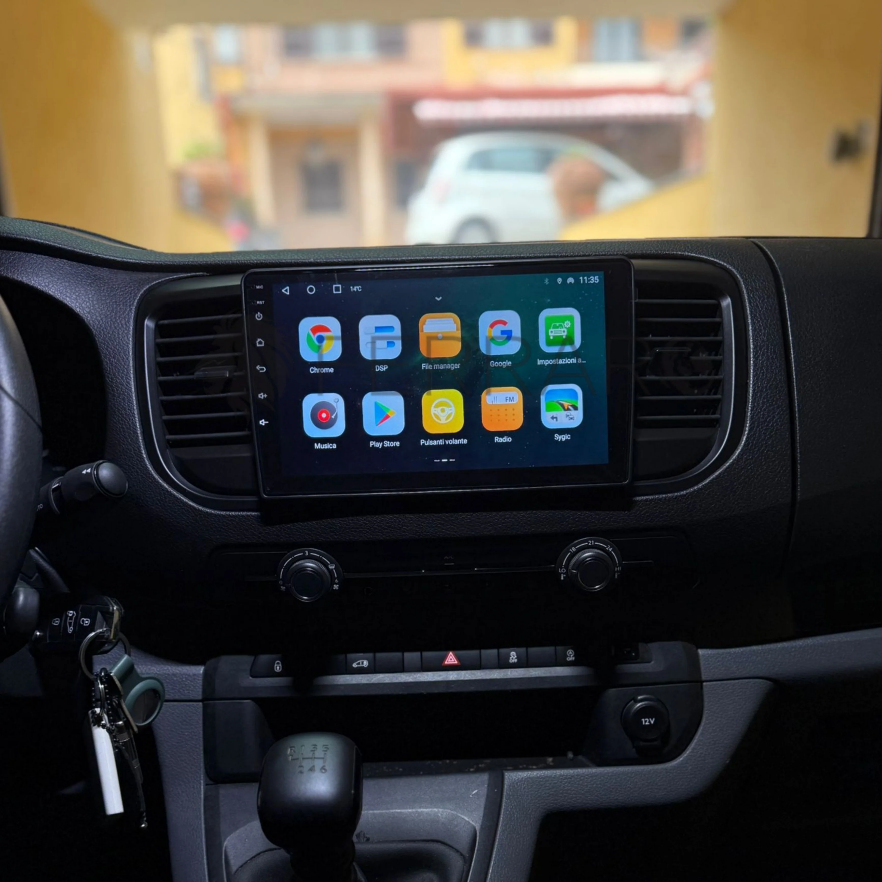 Autoradio per Peugeot Expert, Citroen Jumpy 3, SpaceTourer, Opel Vivaro 9" (2016-2021) Android, Bluetooth, CarPlay, Android Auto, 2GB/4GB/6GB/8GB Ram - Image 5