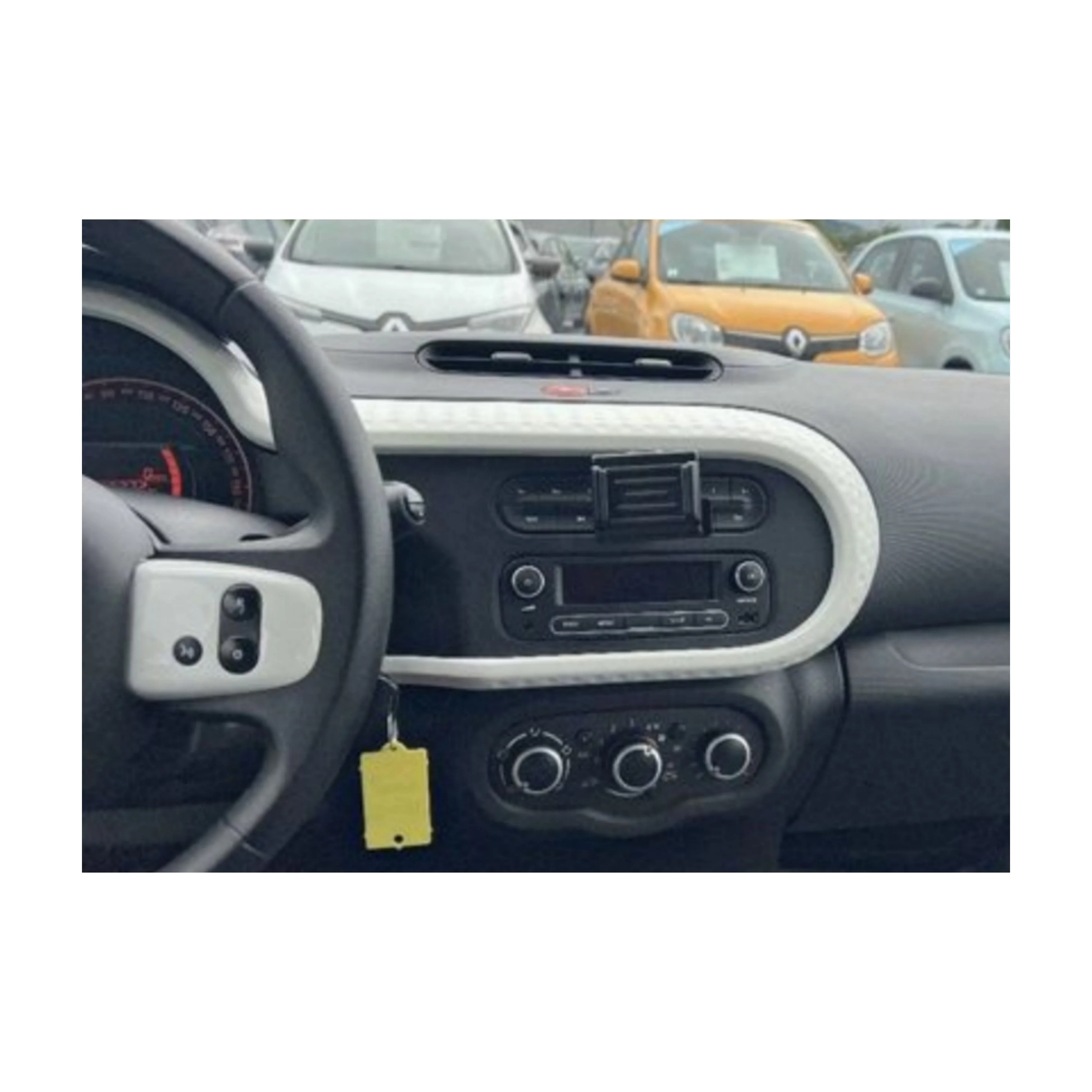 Autoradio per Renault Twingo III 6.9" (2014-2024) Android, Bluetooth, CarPlay, Android Auto, 2/32GB Ram - Image 3