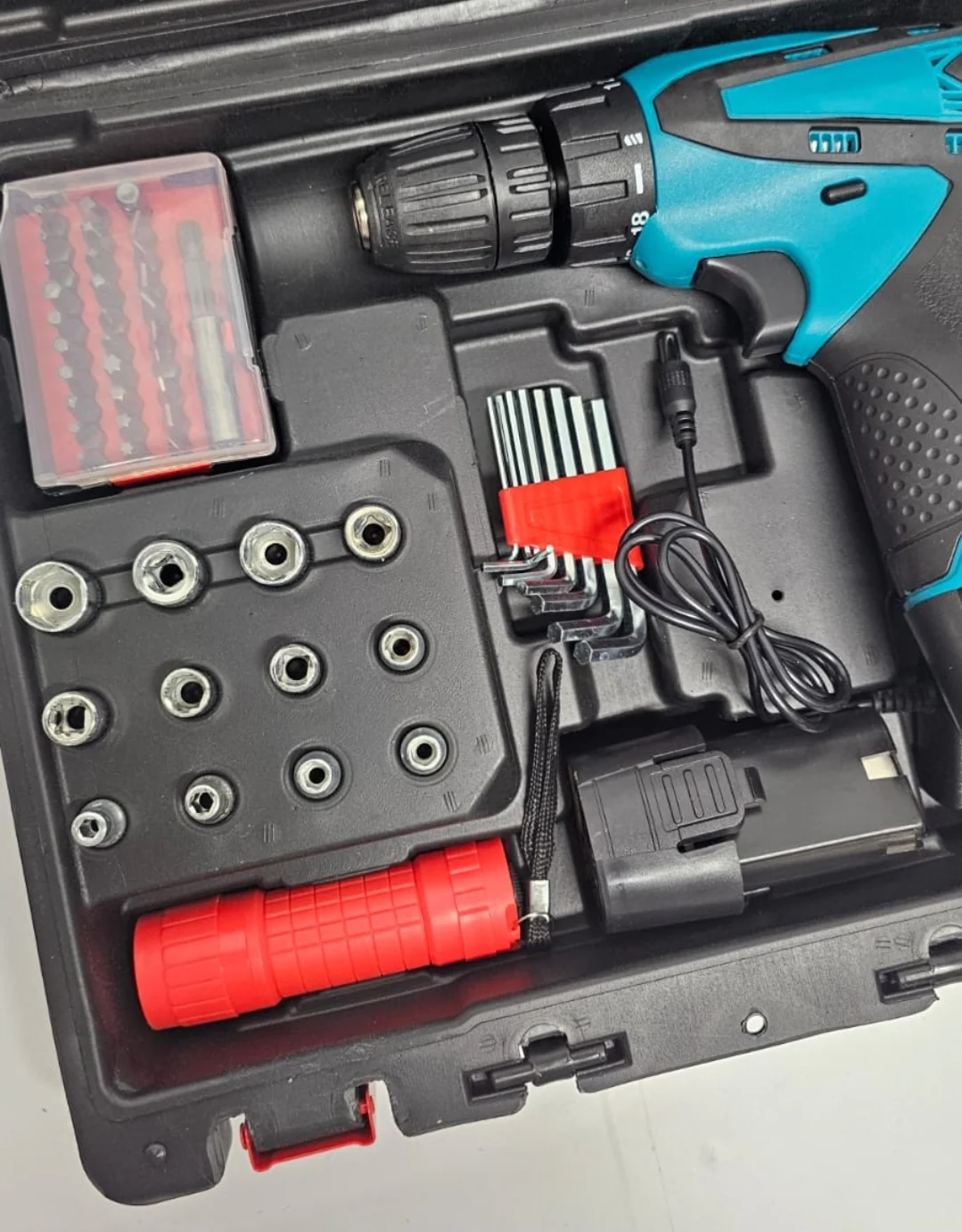 Trapano Avvitatore 77 pezzi, a Doppia Batteria, 12v, Valigetta Rigida - Image 5