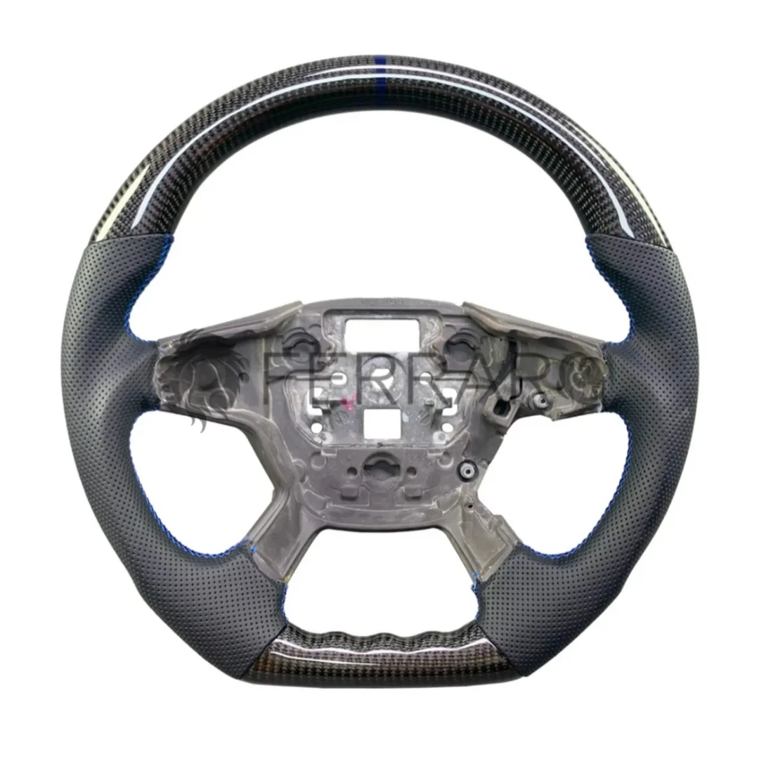 (PRENOTA) Volante Sportivo per Ford Kuga, Carbonio, Customizzato in Pelle